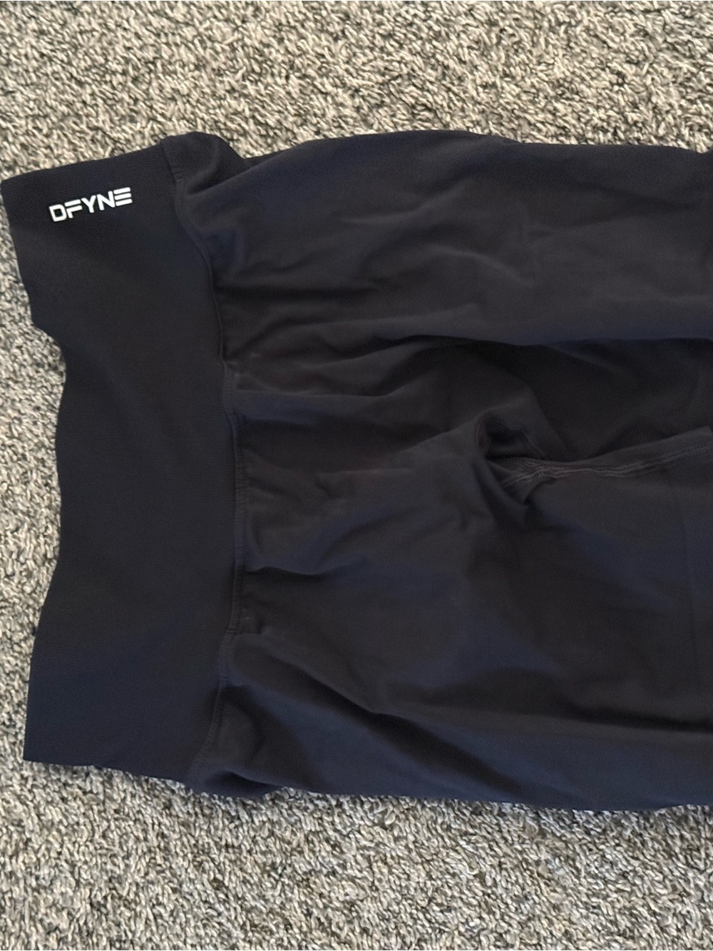 20-15 each Dfyne/ Aritzia sport bra and shorts - Picture 7 of 9